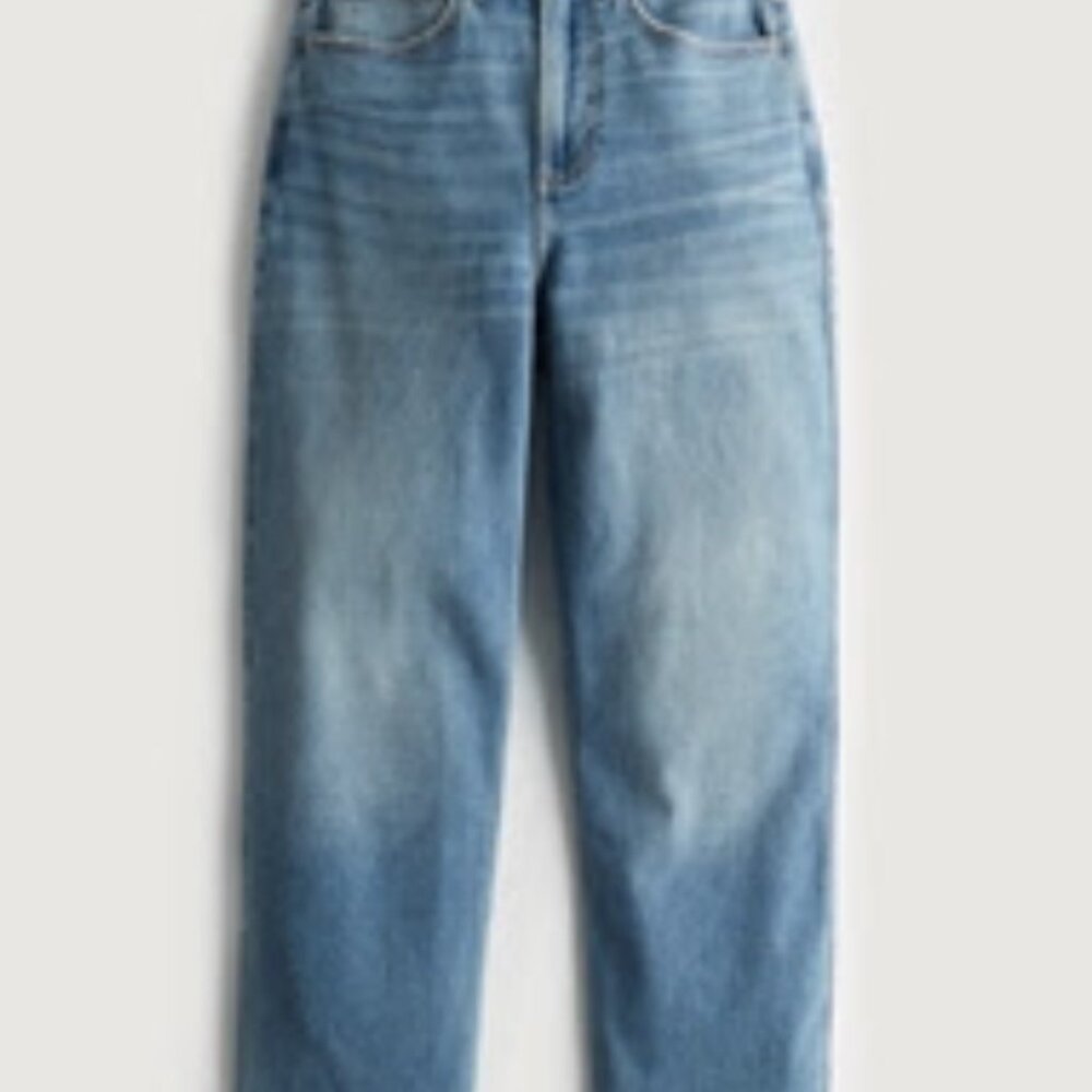 HOLLISTER Curvy Ultra High-Rise Medium Wash Vintage Ankle Straight Jeans